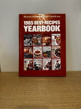 Better Homes & Gardens 1985 Best-Recipes Yearbook - Orange Cover